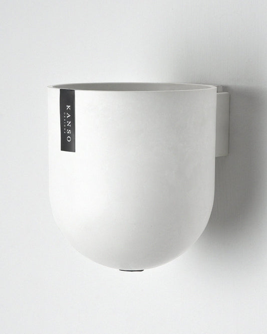 Kanso Recycled Wall Mounted Pot, Medium 7"